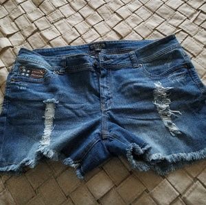 Cut off shorts